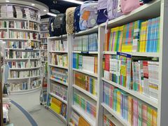 -新华书店(虹悦城店)