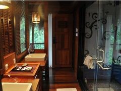 -三亚亚龙湾人间天堂鸟巢度假村