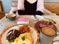 暖三层贝果大都会-The Rug Cafe(王府中环店)