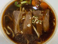 金牌红烧牛肉面-康师傅私房牛肉面(北京南站店)