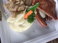 -LENBACH兰巴赫西餐啤酒坊(大连东港店)