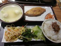 -馔一蚵仔煎.排骨饭