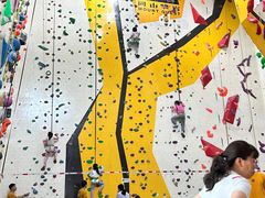 -问山MountQuest攀岩馆