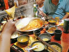 -谭鸭血老火锅(远大购物广场店)