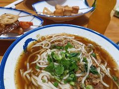 -傻根大肉面(三美店)