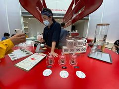 -UNI UNI(环亚凯瑟琳店)