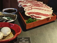 -铭牛烧肉·和牛海鲜自助(高新月牙湖店)