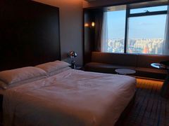 -上海龙之梦万丽酒店