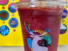 冰镇杨梅瑞纳冰-瑞幸咖啡(国际珠宝交易中心店)