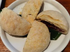 玫瑰鲜花饼-云海肴·汽锅鸡·云南菜(苏州中心店)
