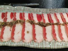 -臻牛烤肉