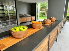-三亚艾迪逊酒店·海滩烧烤 BARBACOA·现场乐队·浪漫晚餐·烧烤海鲜