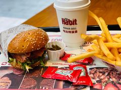 -The Habit Burger Grill 哈比特汉堡(复兴soho店)