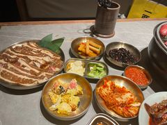-草家酱蟹炭火烤肉店(珲春南路一店)