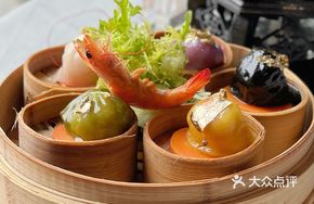 Five Blessings Shrimp Dumpling Supreme