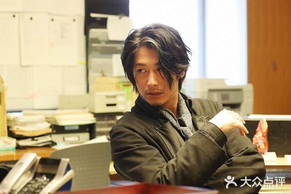 整篇统筹大故事，每集小故事串联。能够一气呵成的看下来