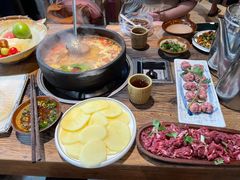 -贵厨酸汤牛肉(花果园国际中心店)