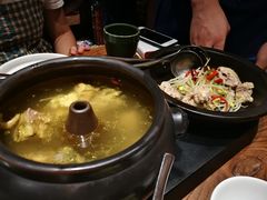 -云海肴·汽锅鸡·云南菜(天山百盛优客店)