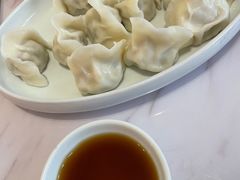 酸菜油滋了水饺-喜鼎海胆水饺(平安金融中心店)