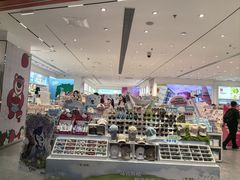 -名创优品(山东青岛华润万象城店)