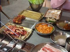 -围炉肉舍•炭烤活鳗•丹东海鲜烤肉(步行街店)