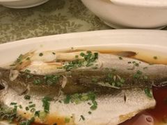 -鸿一饭店(隐秀路店)