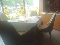 -巴盟人家·内蒙地方菜(华丽家族店)