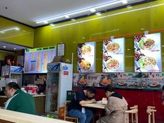 -龙记桂林米粉(财满街店)