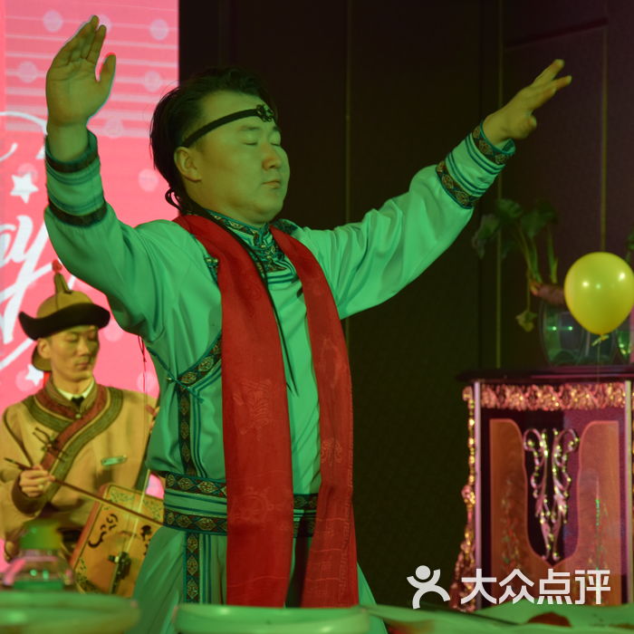 巴音浩日娲酒楼