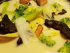 无油鱼汤煮时蔬-港丽餐厅(高德置地店)