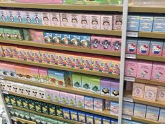 -名创优品(万达广场河东店)
