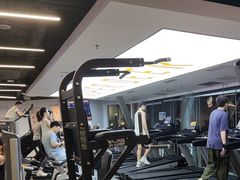 -超鹿运动(达信大厦店)
