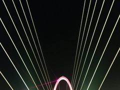 -南京眼步行桥