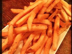 -斯普汇生蚝牛排馆(中骏世界城店)
