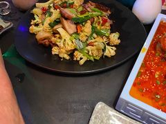 花菜炒腊肉-醉小酒馆·川菜·江湖菜·重庆菜(观音桥旗舰店)