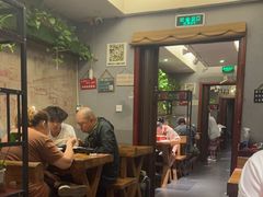 -万记麻辣烫国展总店