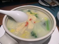 无油鱼汤腐竹煮时蔬-大树餐厅(益田假日店)