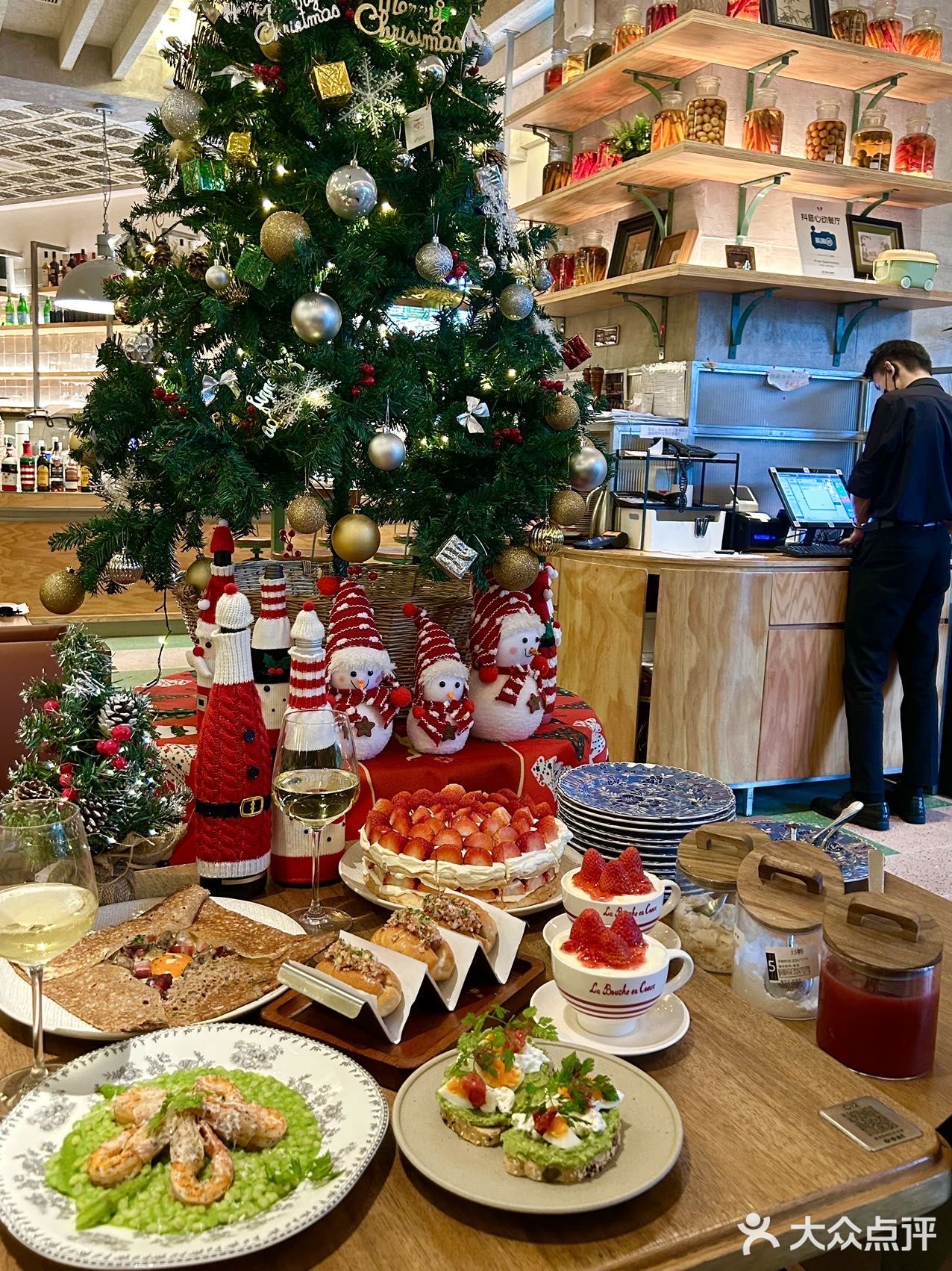 吃个漂亮饭‼️在杭州的我已经5G过圣诞了🎄