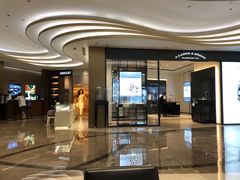 -亨吉利世界名表中心(华润万象城店)