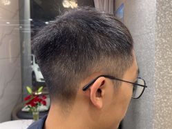 点击看大图 -七分屋LA·烫发·染发·剪发
