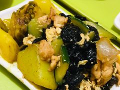 -清华同方科技广场美食广场