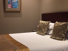 -春兰国宾馆(凤城河风景区老街店)