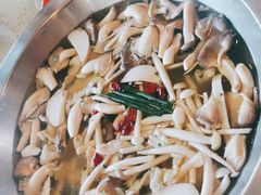 -芭夯兔·无骨兔汤锅(华阳店)