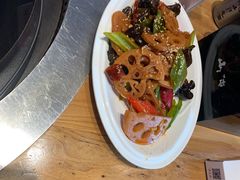 -山河屯铁锅炖·非遗东北菜(南山店)