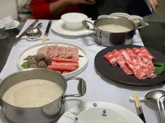 -红鼎豆捞·非遗鲍皇汤火锅(宝丰路店)