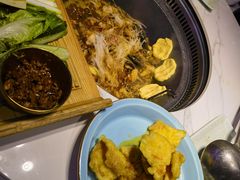 -雪乡人家东北菜·铁锅炖一切(高斯路店)