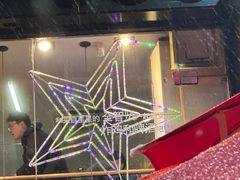 -BHC炸鸡(明洞总店)