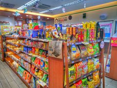 -全家便利店(桂平路店)