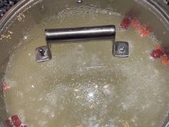 -一席地·本地鸡窝·杭帮鸡火锅(萧山银隆百货店)