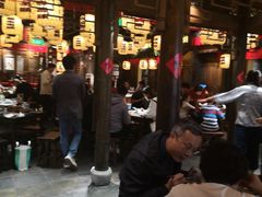 等位区-南京大牌档(济南万象城店)